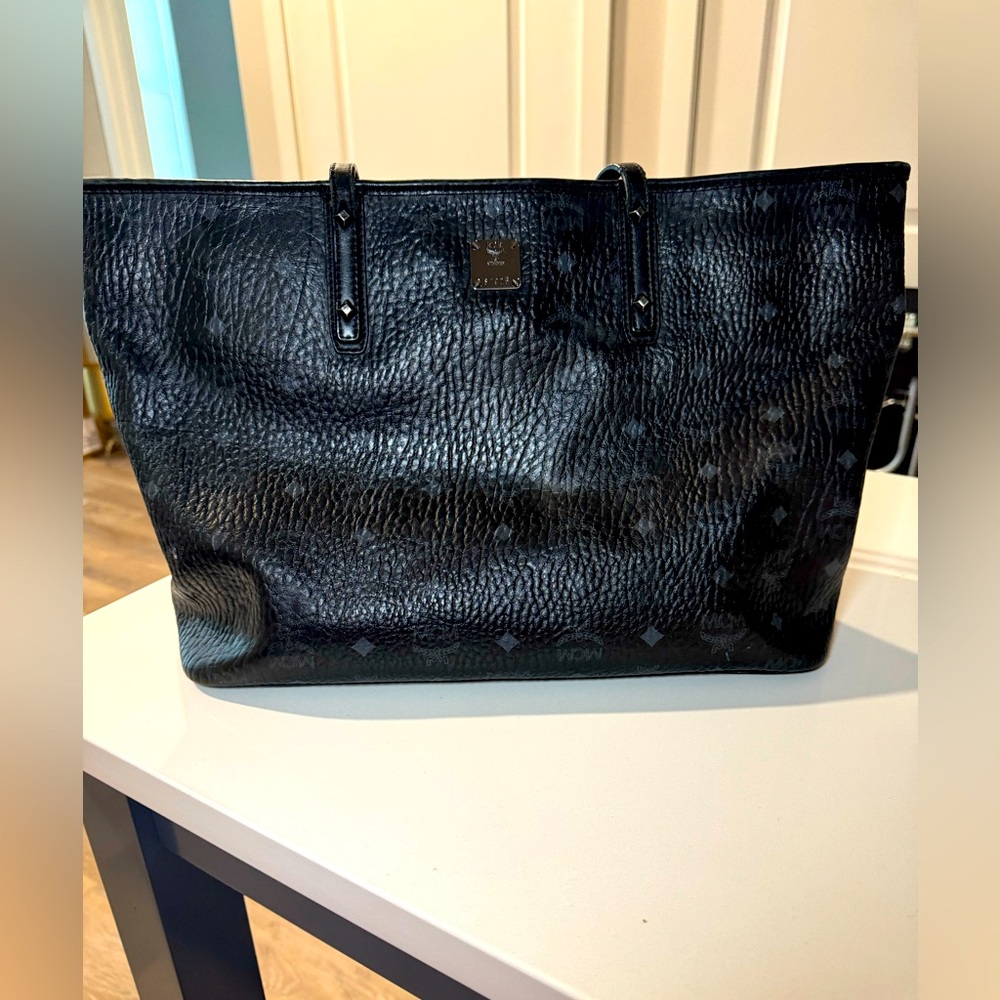 MCM Liz Medium Reversible Tote